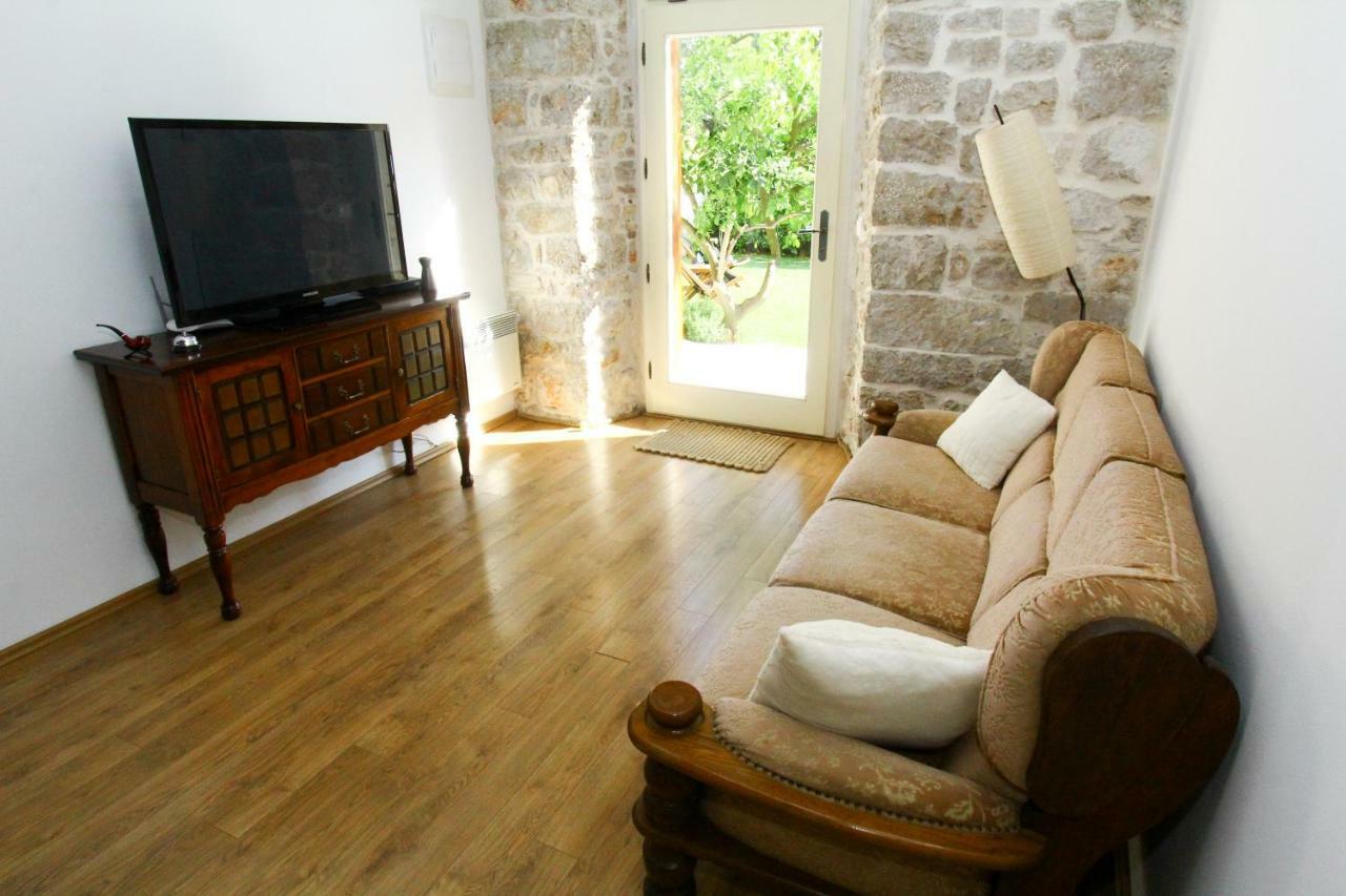 Old House Διαμέρισμα Sveti Filip i Jakov Εξωτερικό φωτογραφία